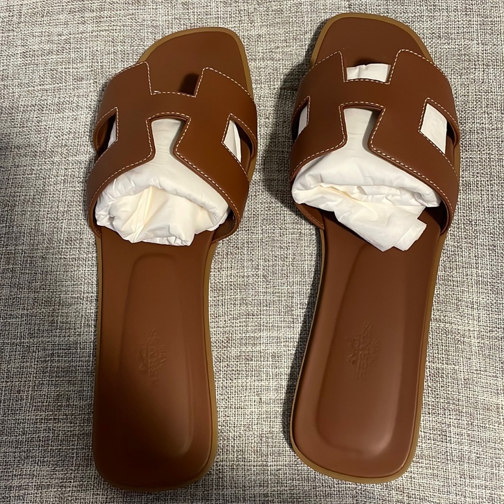 Hermes oran sandals in a size 40.5